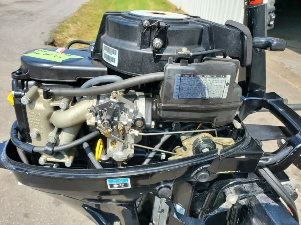 2006 Mercury 9.9 HP 2-Cyl Carbureted 4-Stroke 20" (L) Kicker Outboard Motor With Tiller Handle - Image 3